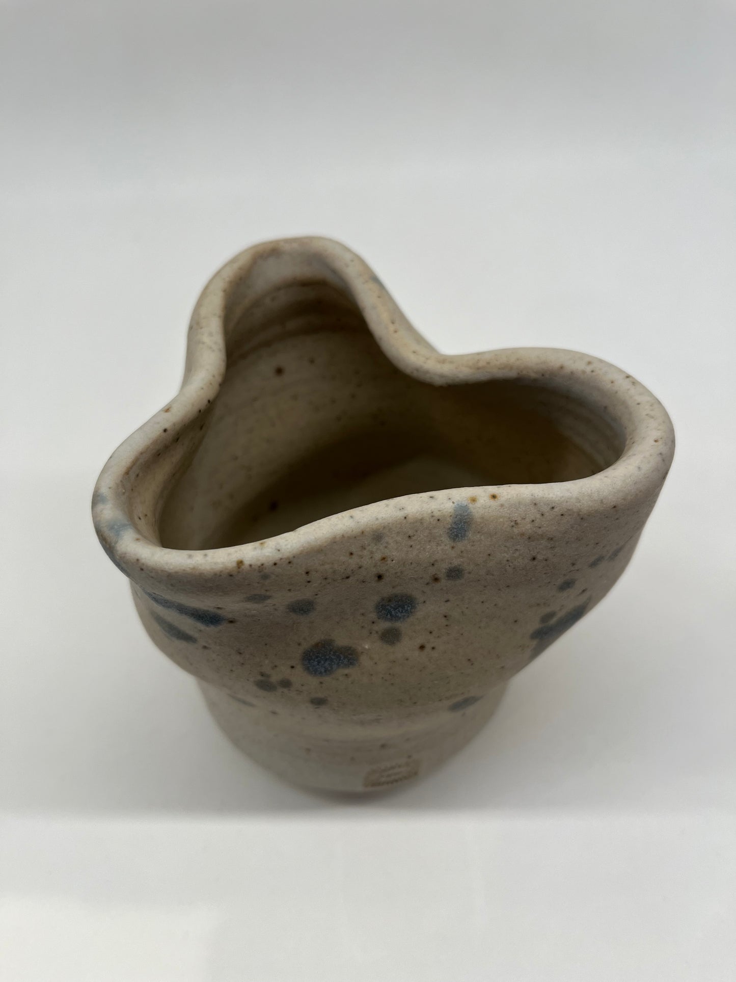 Wobble vase