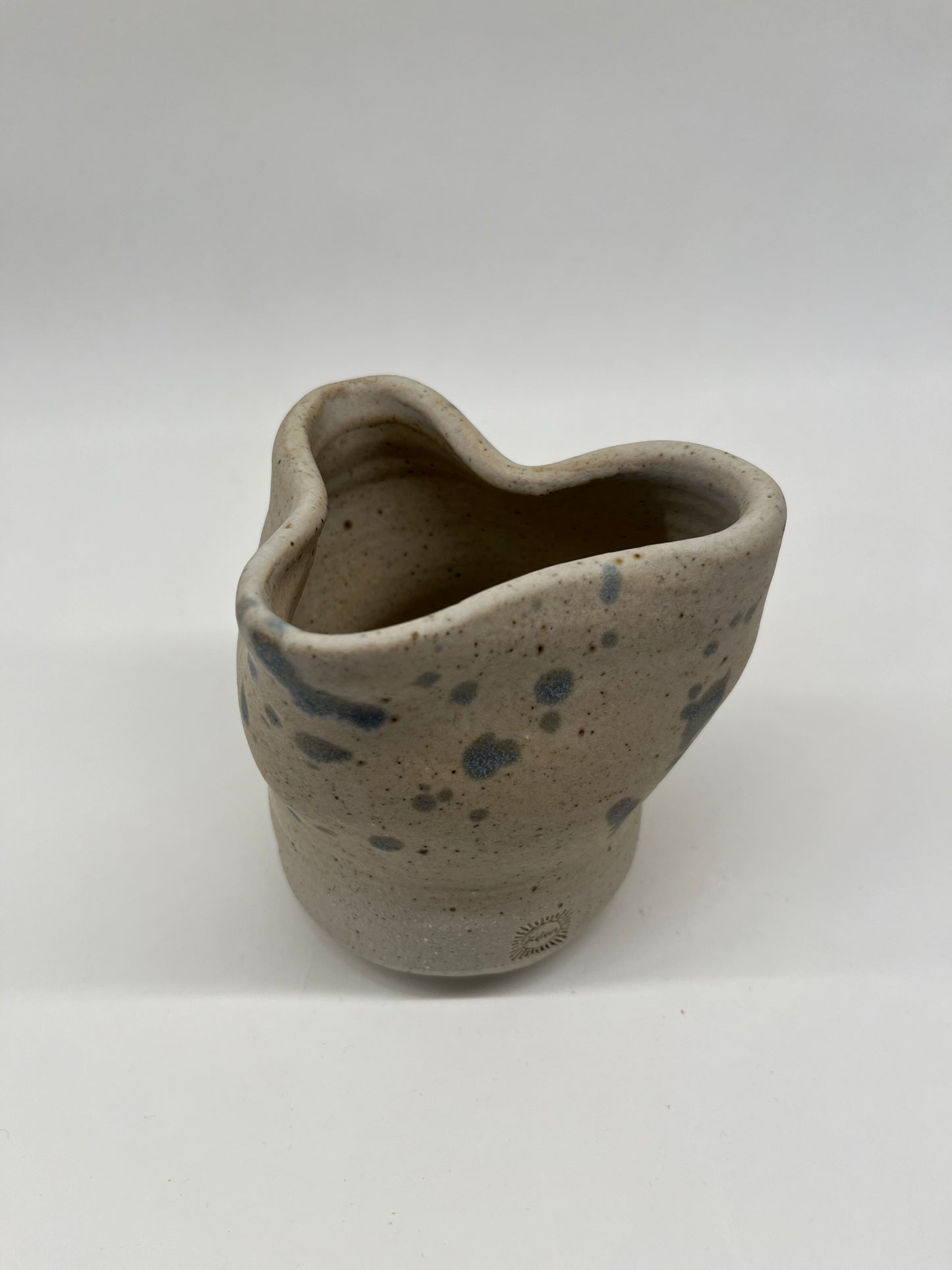 Wobble vase