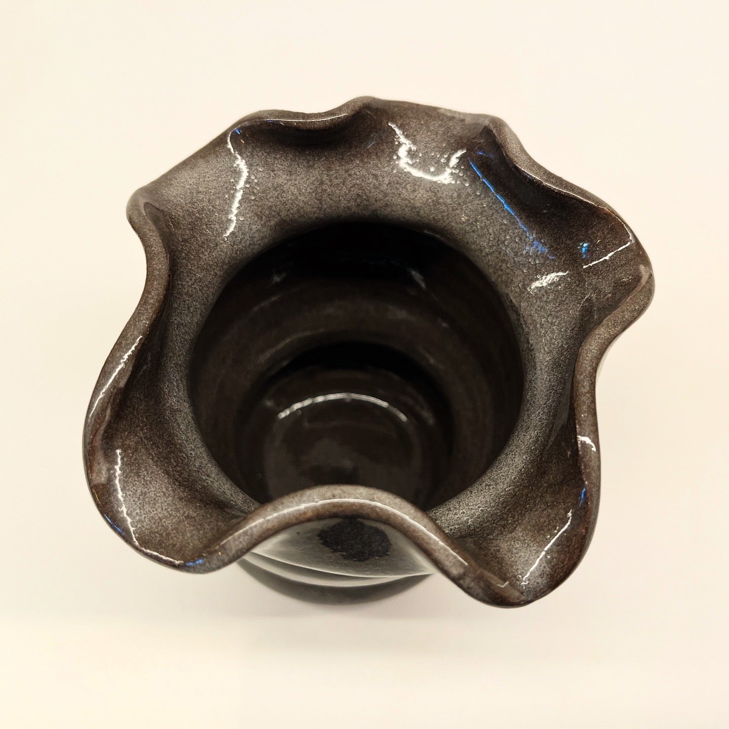 Wiggle vase