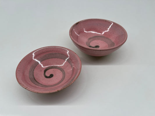 Tiny pink dishes