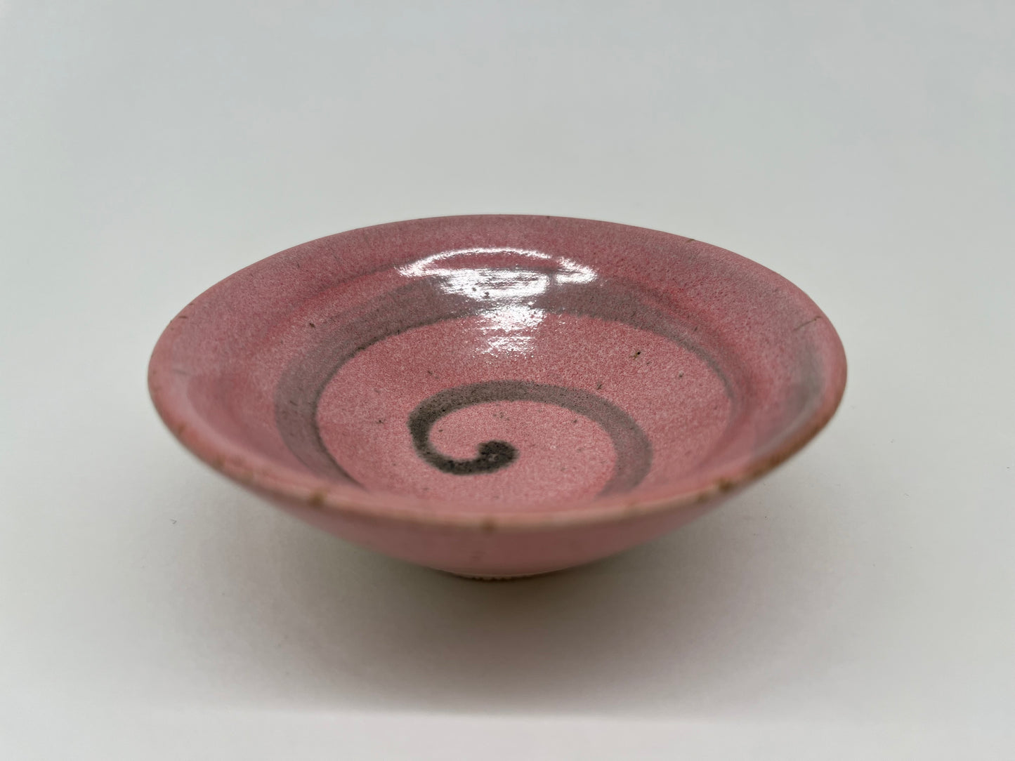 Tiny pink dishes