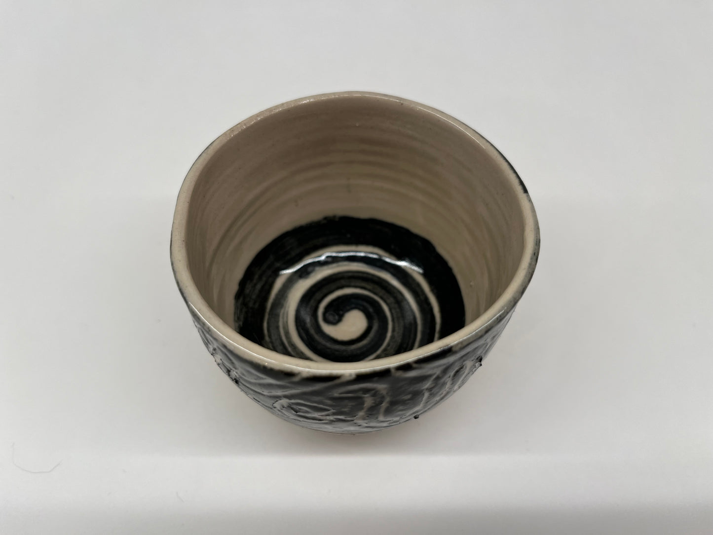 Snake cup
