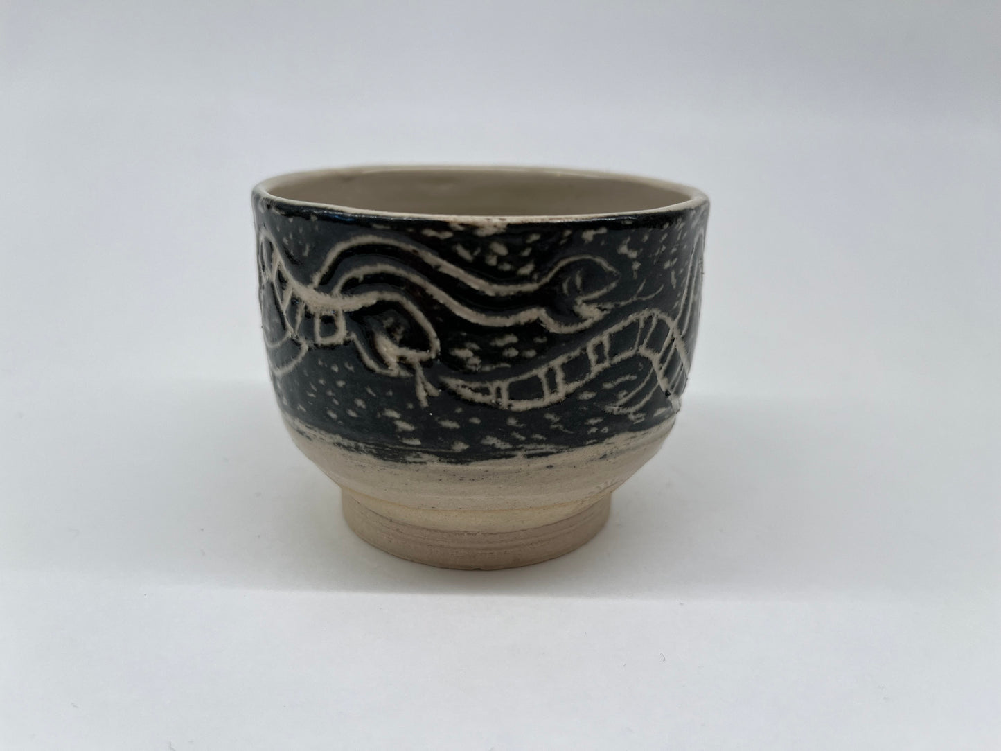 Snake cup